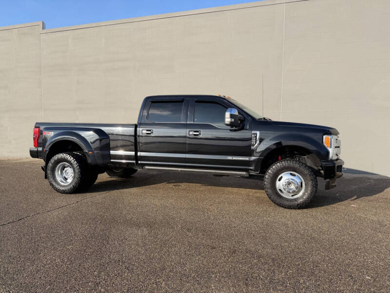2017 Ford F-350 Super Duty Platinum