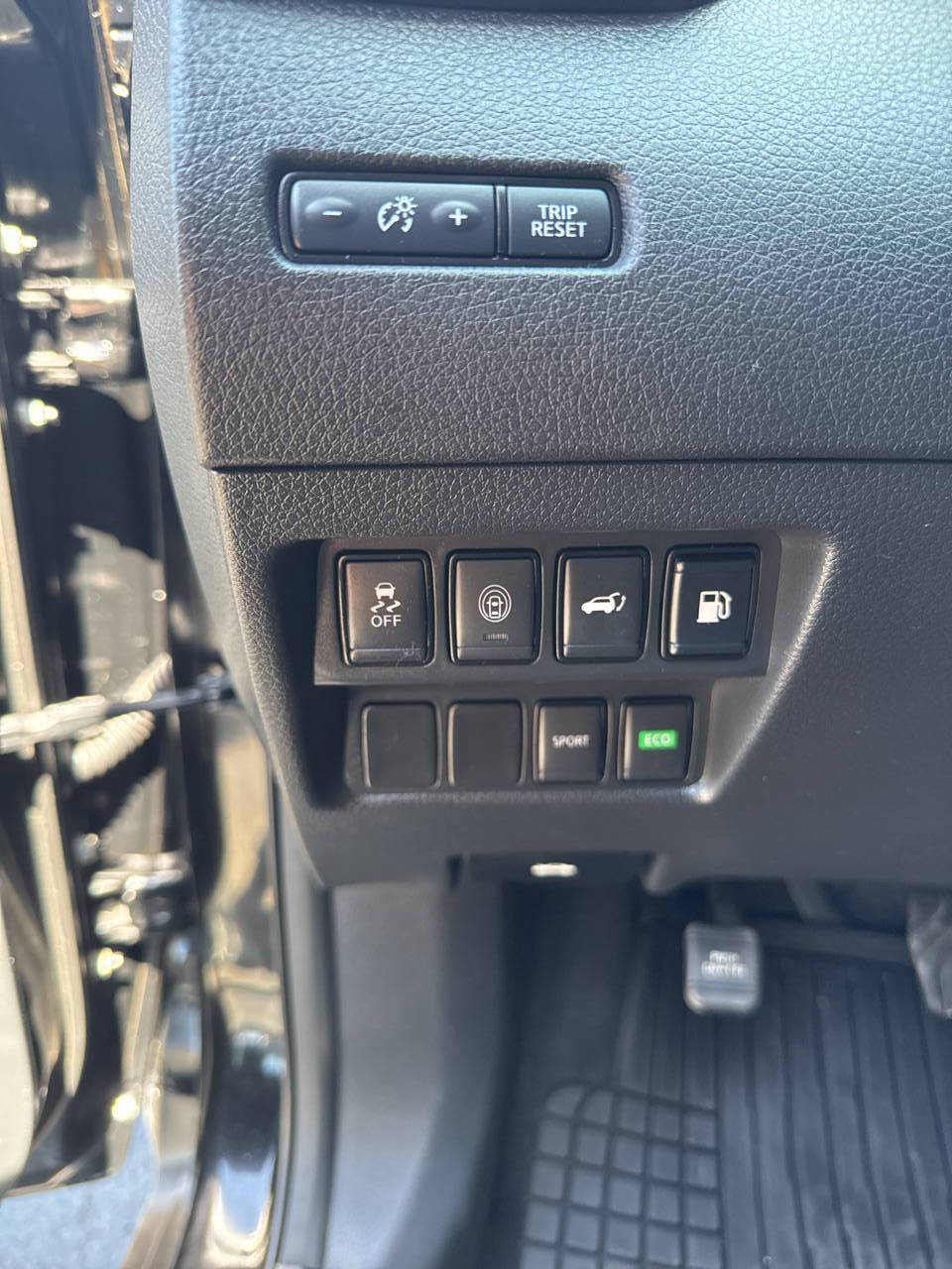 used 2019 Nissan Rogue car, priced at $19,499