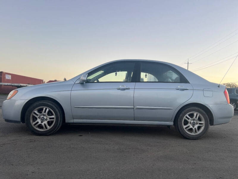 2004 Kia Spectra LX