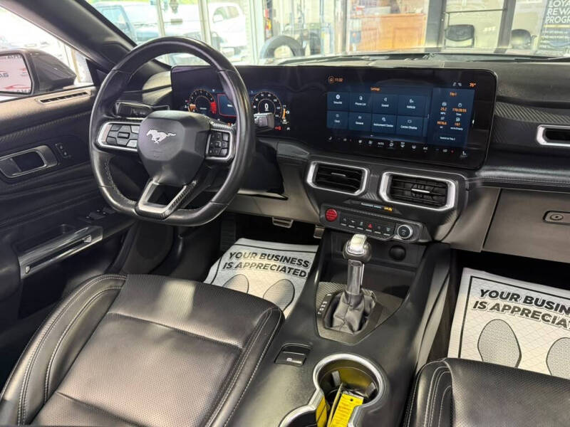 2025 Ford Mustang EcoBoost Premium
