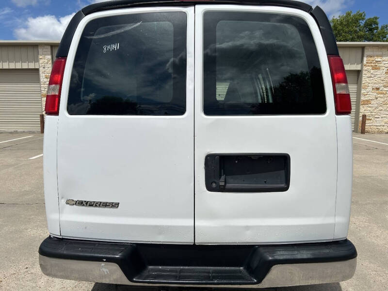 2019 Chevrolet Express 2500