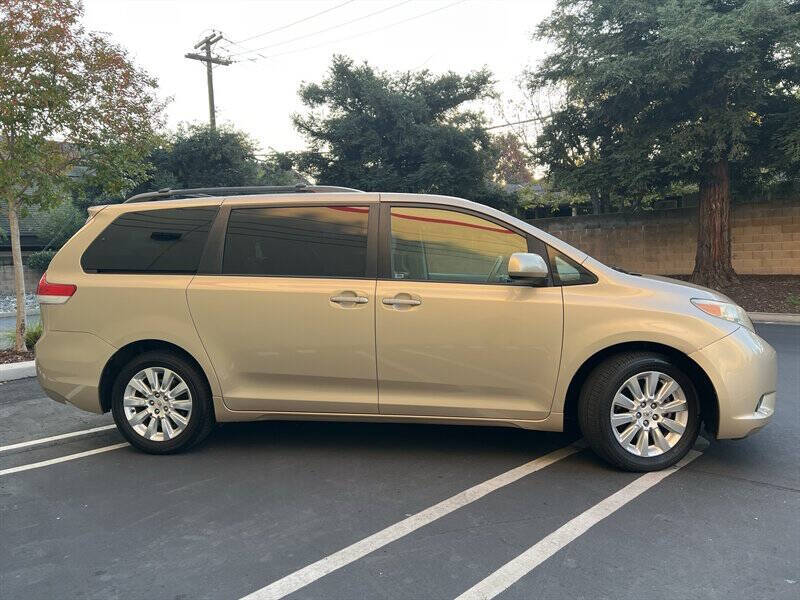 2011 Toyota Sienna Limited 7-Passenger