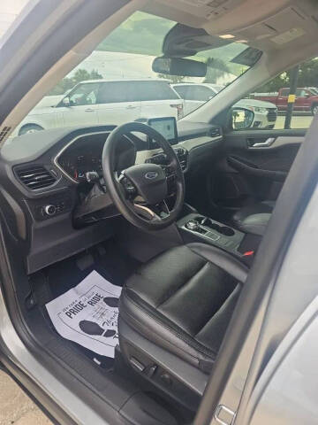 2022 Ford Escape SEL