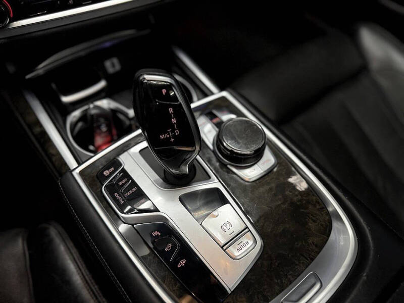 2017 BMW 7 Series 750i