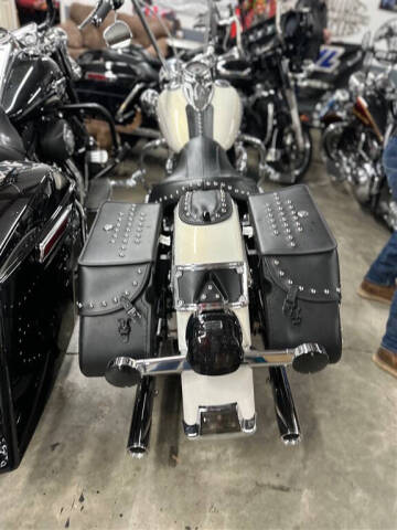 2015 Harley-Davidson FLSTC103