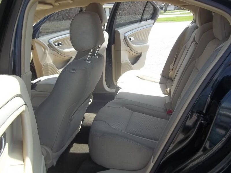 2014 Ford Taurus SEL