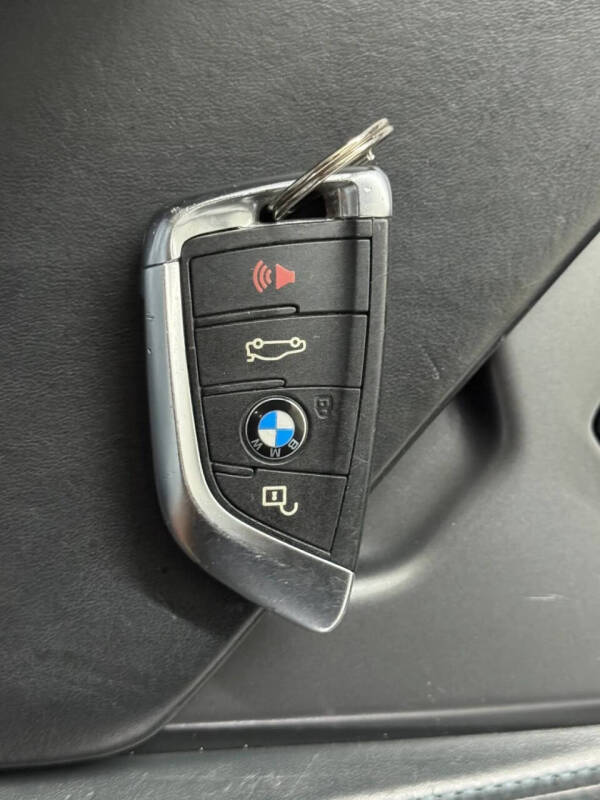 2016 BMW i8