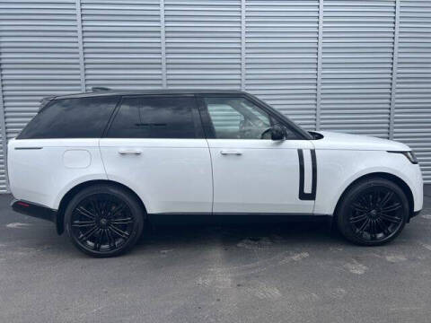 2025 Land Rover Range Rover P530 SE