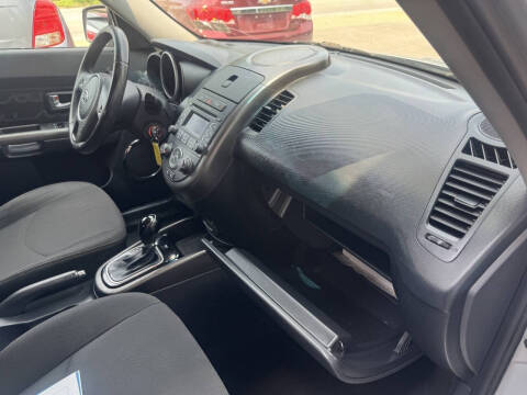 2012 Kia Soul +