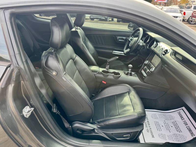 2017 Ford Mustang EcoBoost Premium