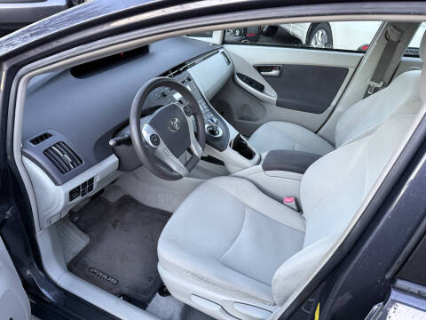 2010 Toyota Prius III