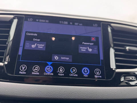 2017 Chrysler Pacifica Touring-L