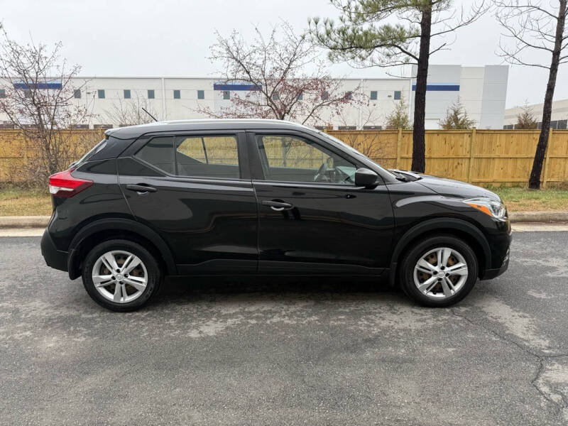 2019 Nissan Kicks SV