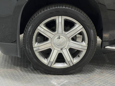 2018 Cadillac Escalade Luxury