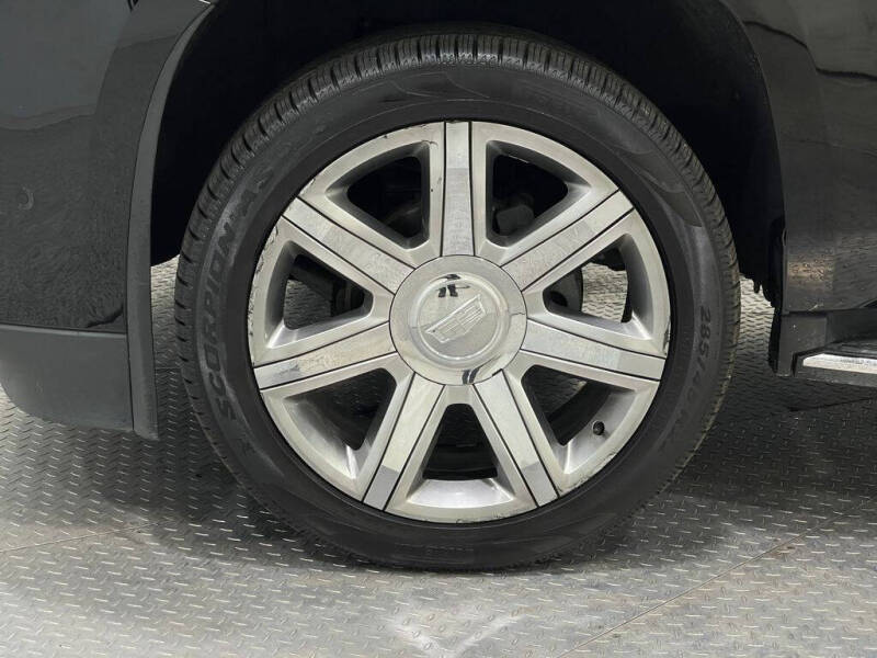 2018 Cadillac Escalade Luxury