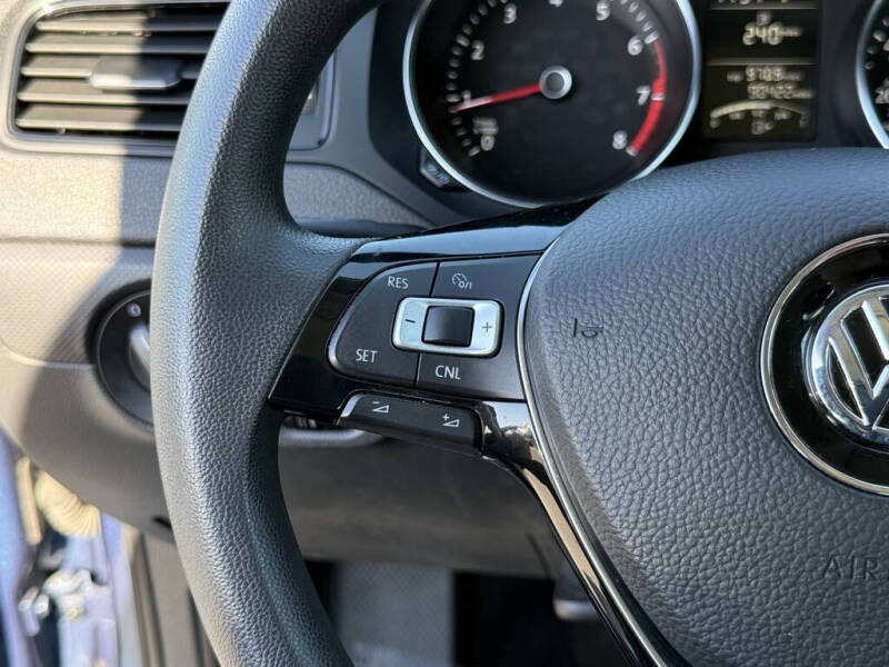 2016 Volkswagen Jetta