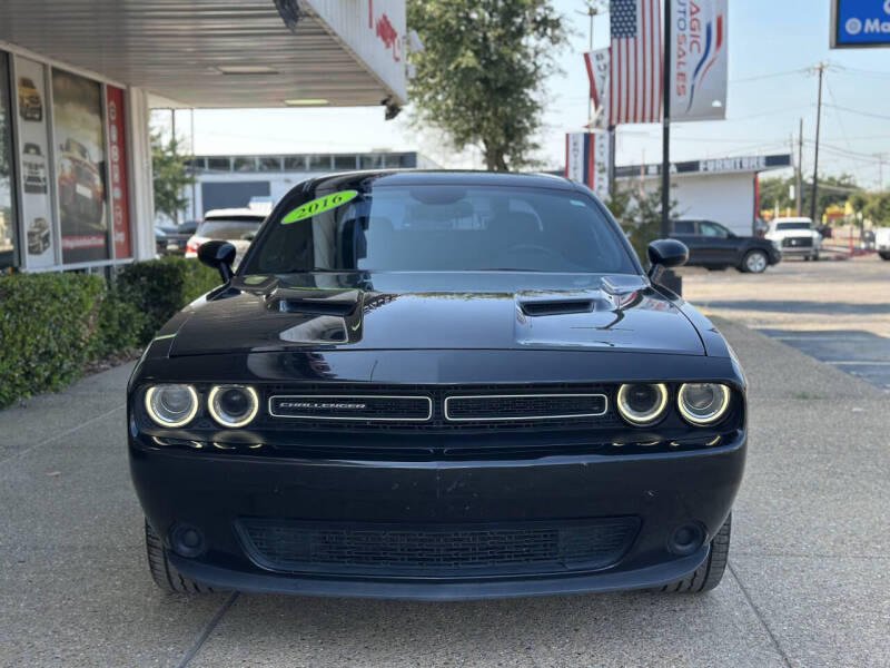 2016 Dodge Challenger SXT