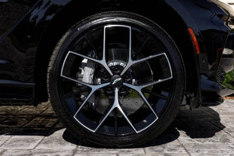 2025 Aston Martin DBX 707