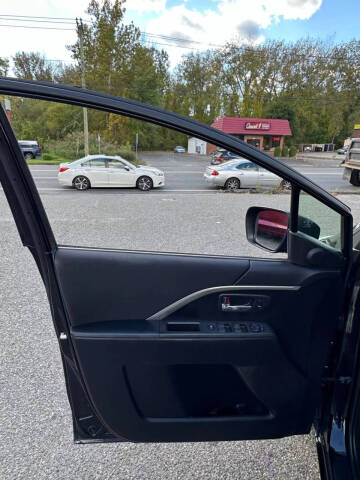 2014 Mazda MAZDA5 Sport