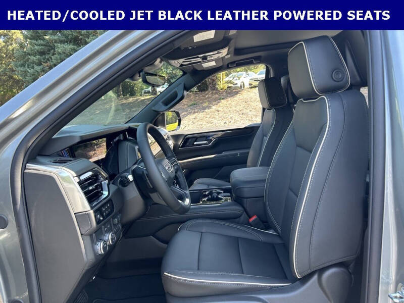 2025 GMC Yukon Elevation