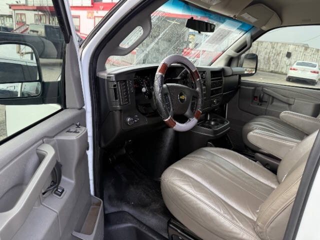 2017 Chevrolet Express 2500