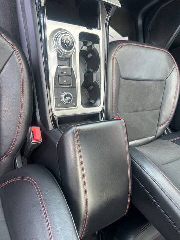 2023 Ford Explorer ST-Line