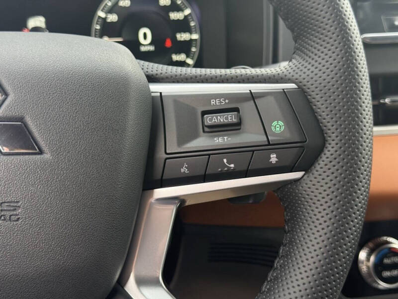 2025 Mitsubishi Outlander PHEV