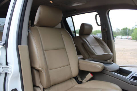 2012 Nissan Armada SV