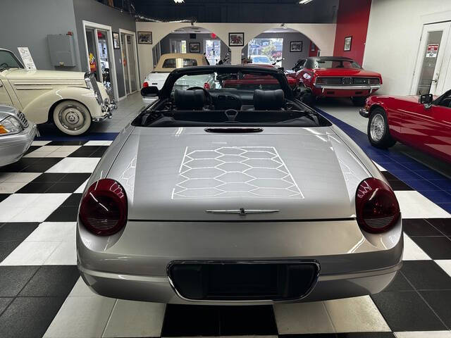 2004 Ford Thunderbird Deluxe