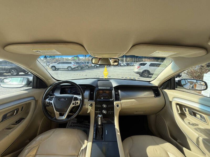 2013 Ford Taurus SEL