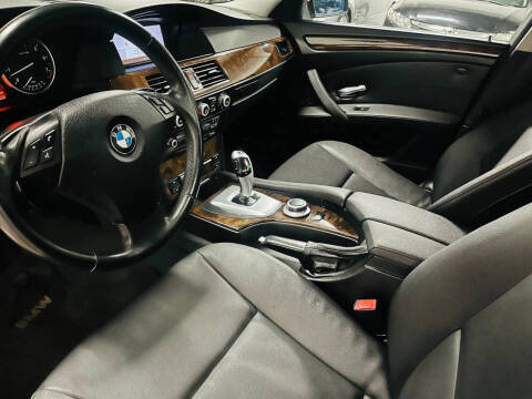 2008 BMW 5 Series 528xi