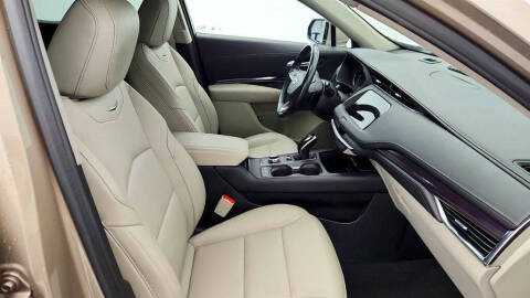 2022 Cadillac XT4 Luxury