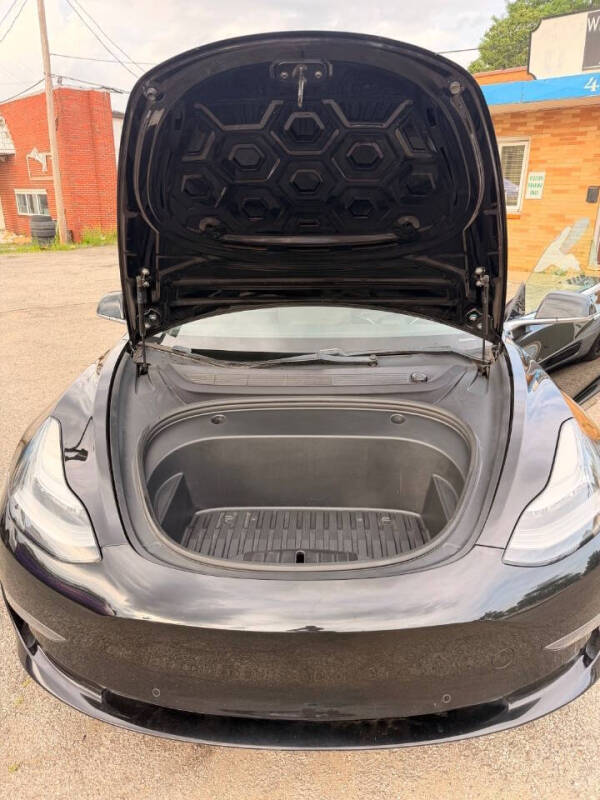 2019 Tesla Model 3 Standard Range Plus