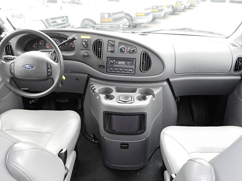 2003 Ford E-Series E-250