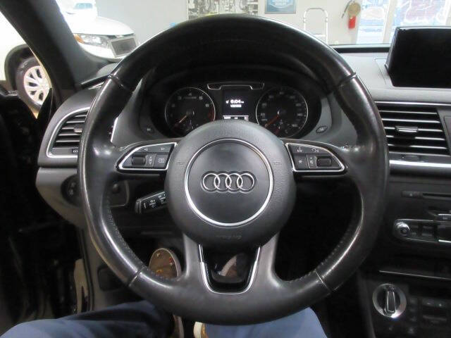 2015 Audi Q3 2.0T quattro Prestige