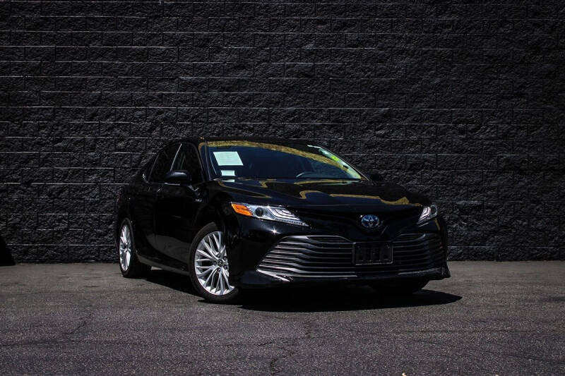 2020 Toyota Camry Hybrid XLE