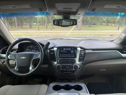 2017 Chevrolet Suburban LS