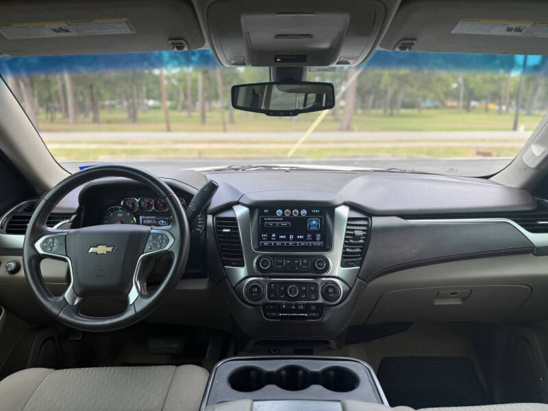 2017 Chevrolet Suburban LS