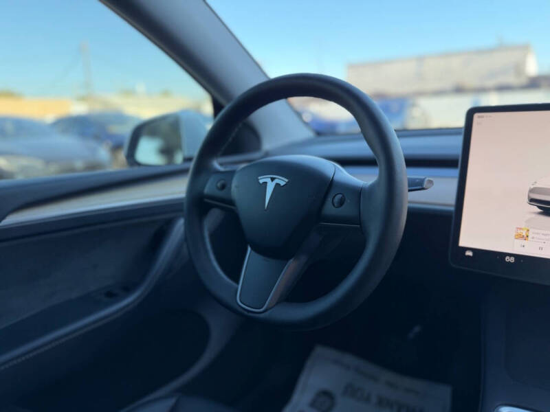 2023 Tesla Model Y Long Range