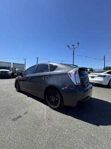 2013 Toyota Prius Three