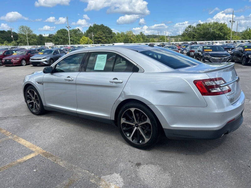 2016 Ford Taurus SEL