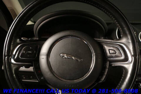 2016 Jaguar XJ R-Sport