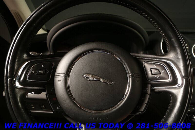 2016 Jaguar XJ R-Sport