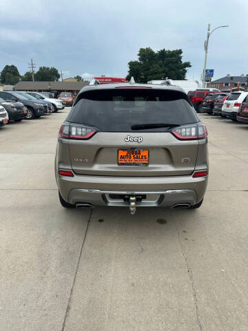 2019 Jeep Cherokee Overland