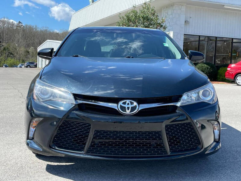 Used 2017 Toyota Camry SE with VIN 4T1BF1FK3HU806730 for sale in Knoxville, TN