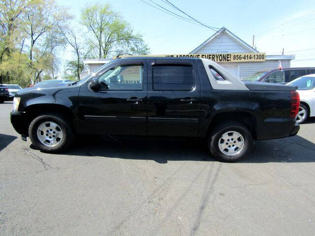 2010 Chevrolet Avalanche LS