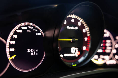 2022 Porsche Cayenne Turbo S E-Hybrid Coupe