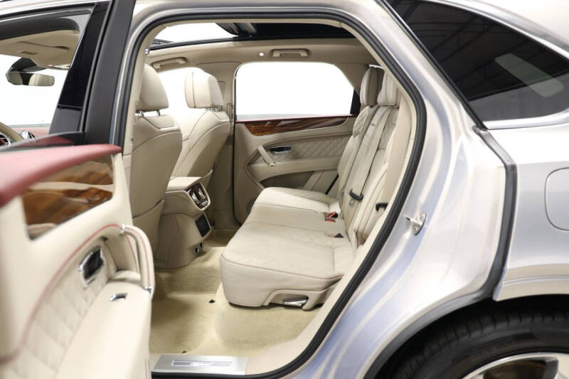 2020 Bentley Bentayga Hybrid