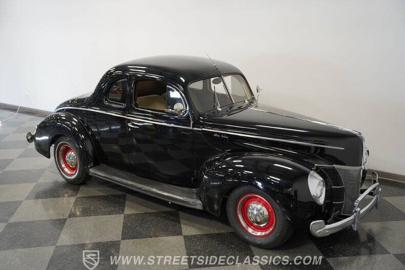 1940 Ford Deluxe