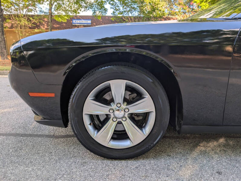 2015 Dodge Challenger SXT